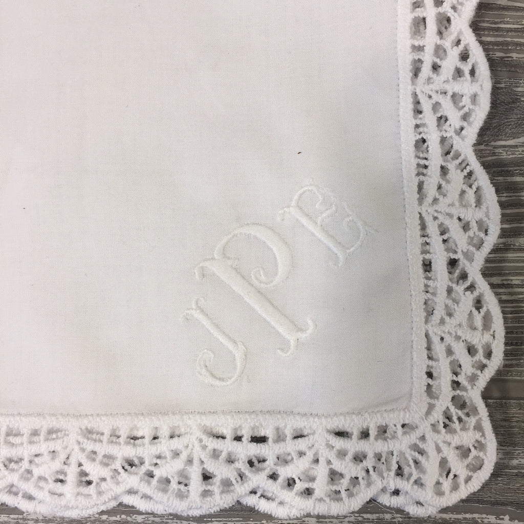 Women's Handkerchief With Lace Detailed Trim